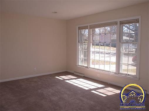 3rd image of 4820 Catherine Dr