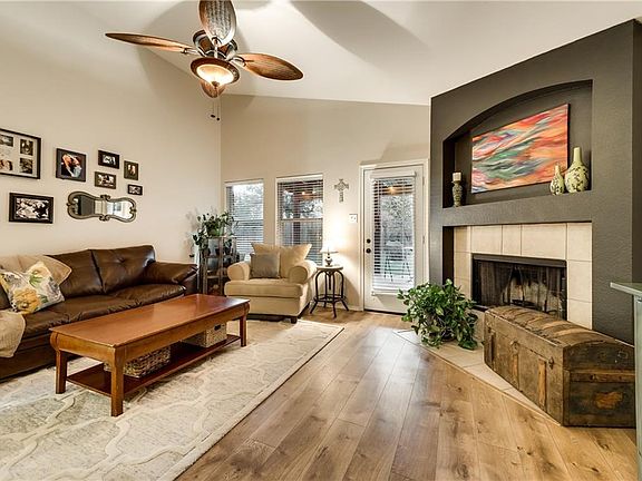 5th image of 4520 Fox Sedge Ln