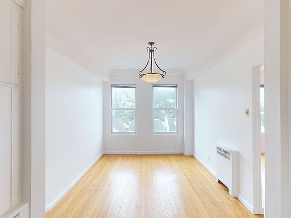 5th image of 2110 Jackson St APT 402
