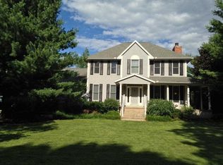 1934 California Rd, Pekin, IL 61554