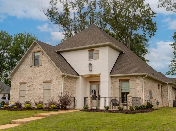 274 Turnberry Ln, Starkville, MS 39759