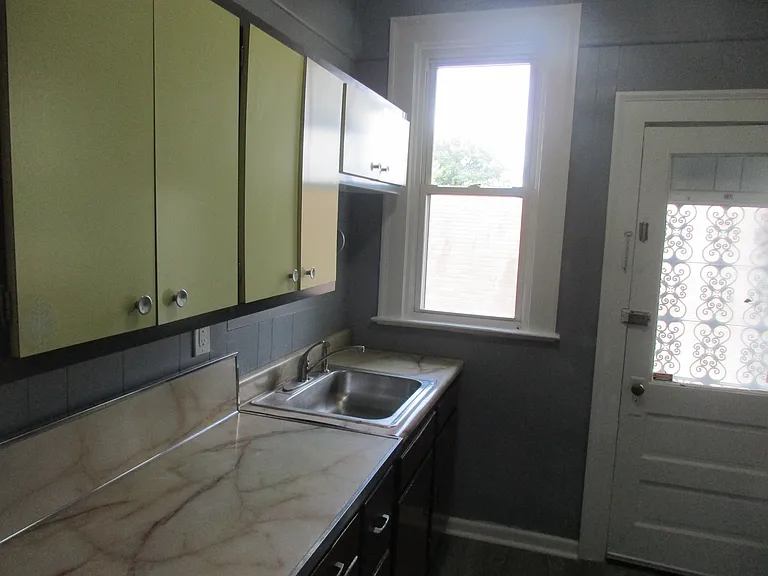 2805 Oakley Ave #A — Photo 16
