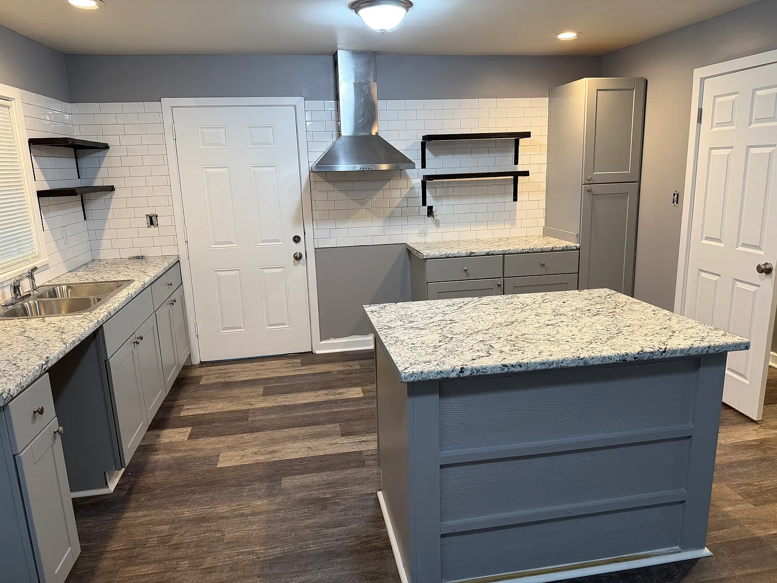 4 bed, 1550 sqft, $1,399 — Photo 2