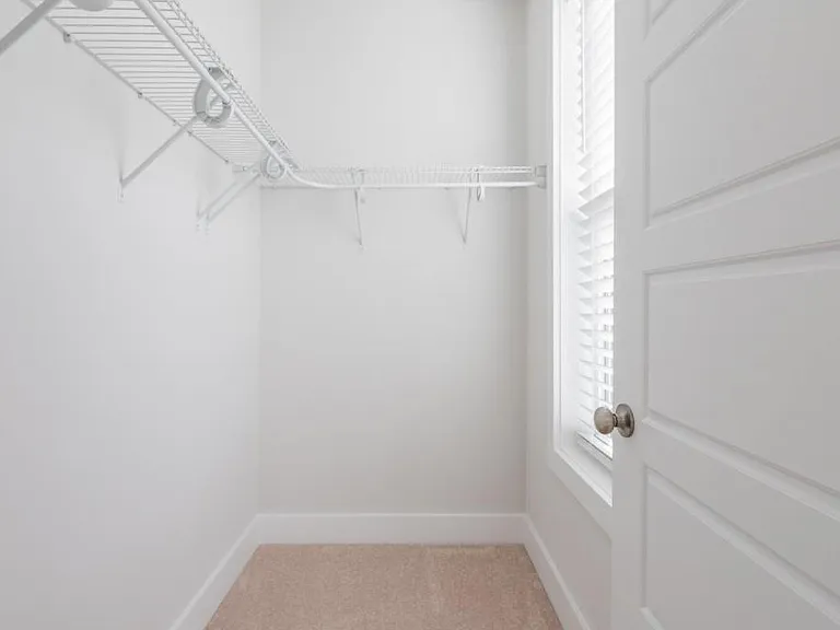 2618 Lassen Walk #A — Photo 40