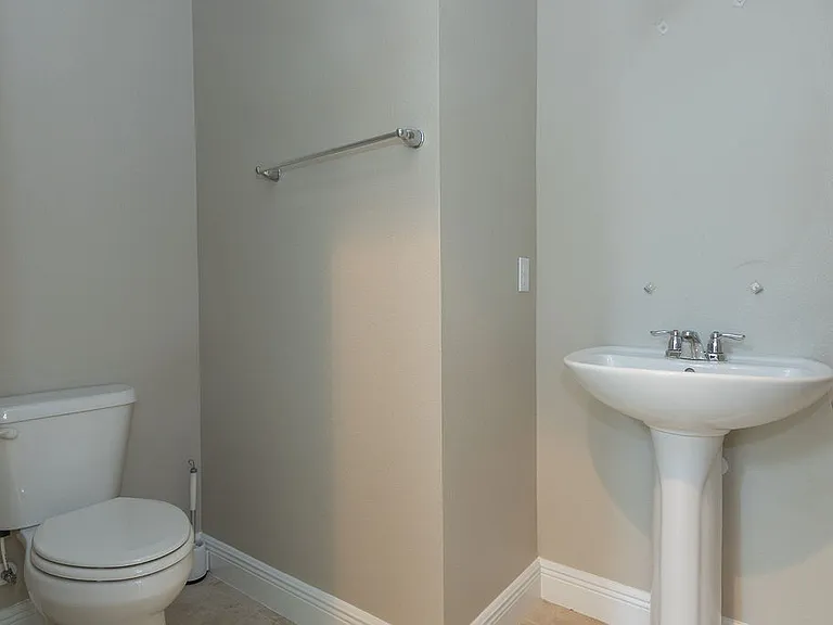 906 Victoria Hills Dr S — Photo 10