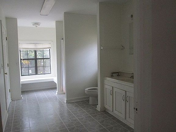 Master Bath BEFORE