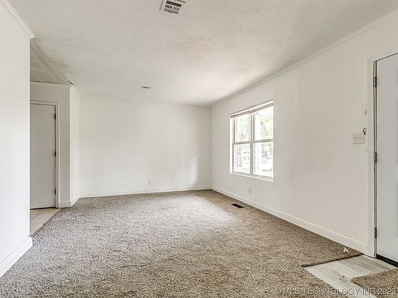 4th image of 20 S 204TH Avenue