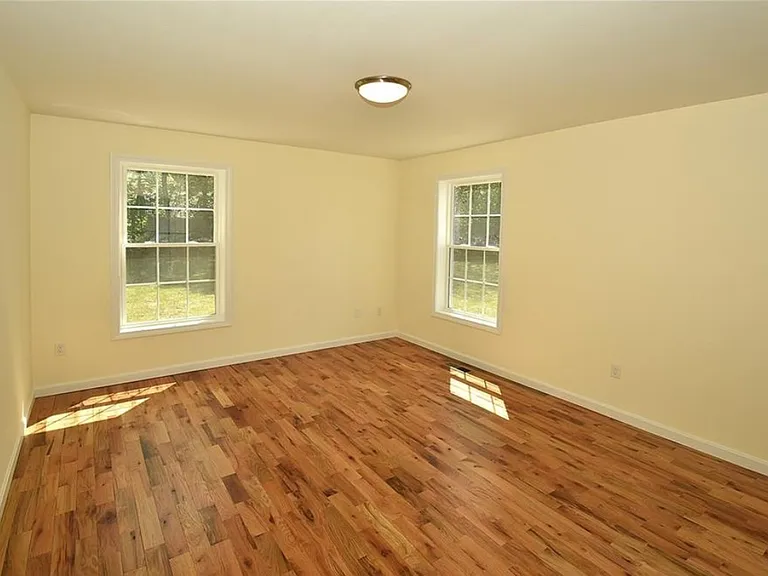 73 Fairfield St — Photo 11