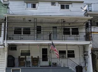 53 Coal St, Middleport, PA 17953