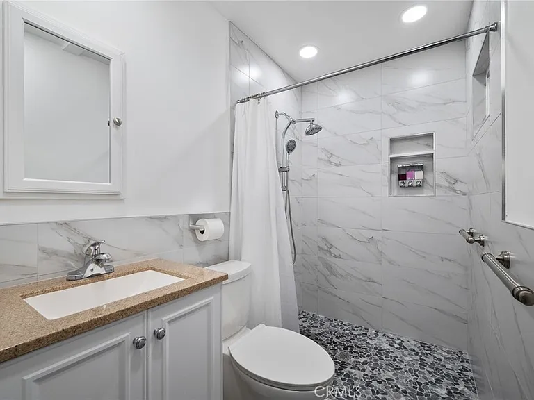 2023 Border Ave — Photo 33