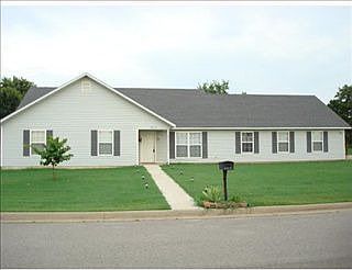4th image of 2415 S Brandi Dr