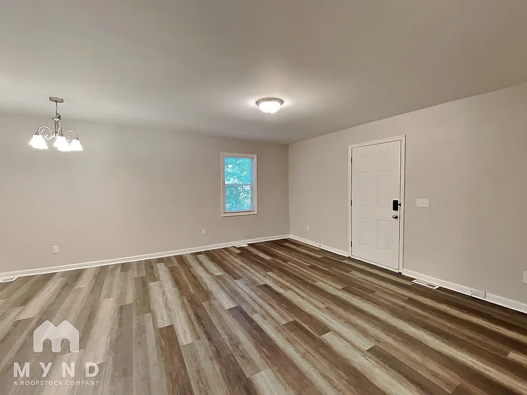 729 Chandler Ave — Photo 5