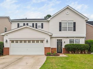 1832 Devonridge Dr, Fuquay Varina, NC 27526