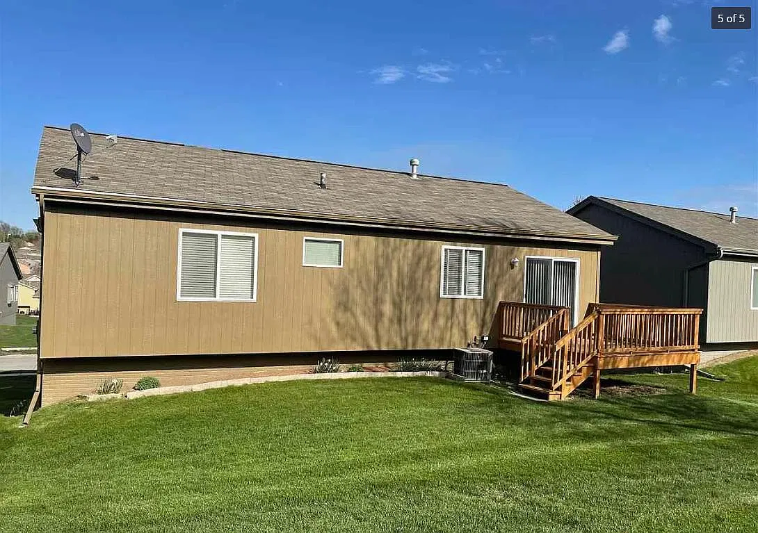 2 bed, 1445 sqft, $1,990 — Photo 4