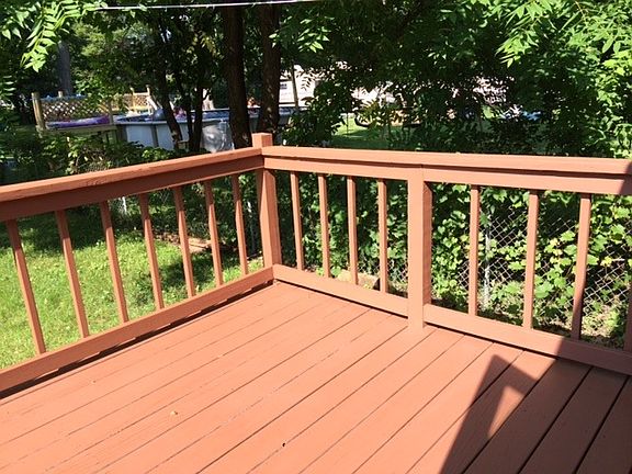 Deck off of kitchen