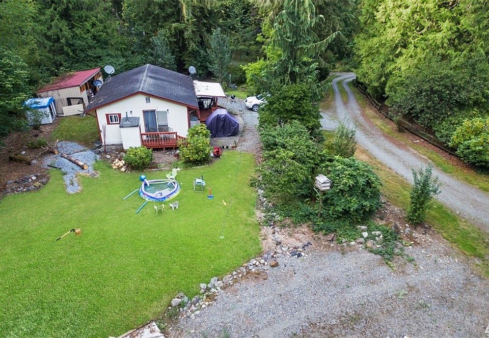 1st image of 8520 268th Ave E