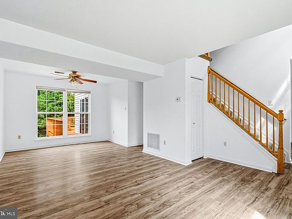 4th image of 11104 Worchester Dr