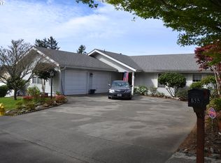 835 Highland Ave, Brookings, OR 97415