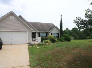 1137 Larkspur Dr, Locust Grove, GA 30248