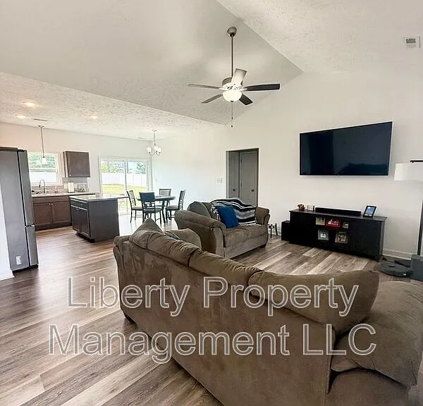 378 Sandy Grove Rd — Photo 4