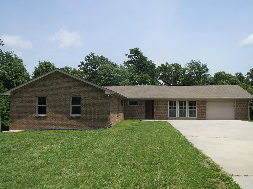 127 Dagley Str, Wartburg, TN 37887 Zillow