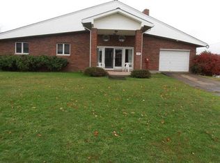 19070 Erie St, Centerville, PA 16404
