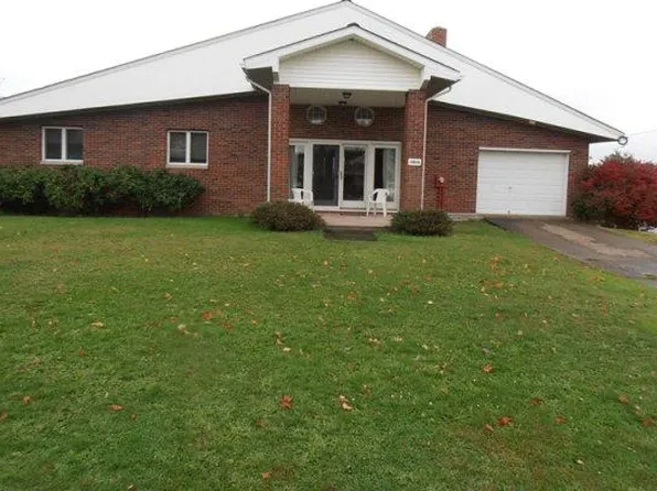 19070 Erie St, Centerville, PA 16404