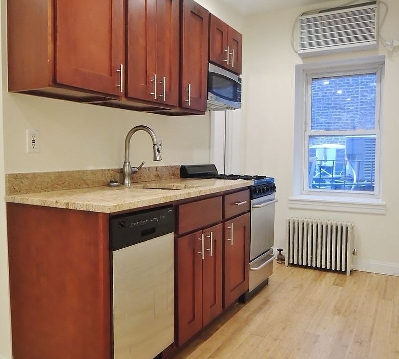1st image of 1160 1st Ave APT 4S