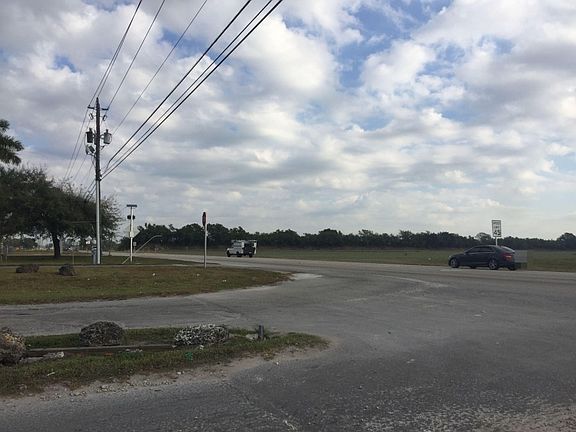 4th image of 19800 SW 180th Ave Lot 208