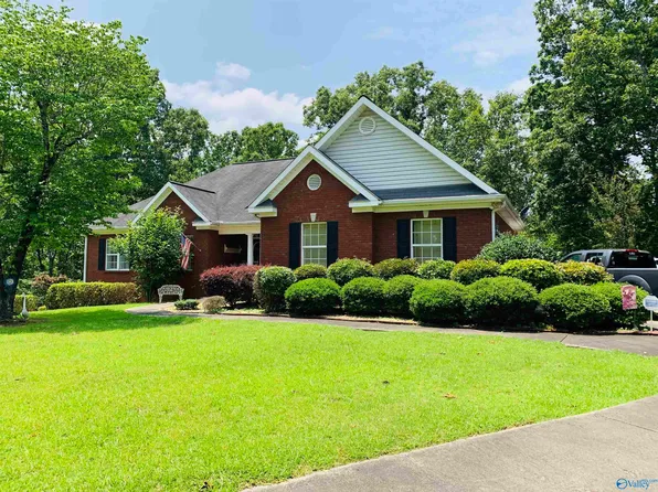 4507 Oakwood Dr, Anniston, AL 36206