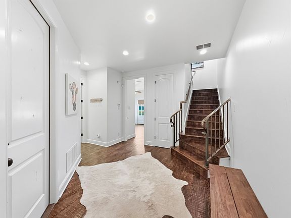 3rd image of 3003 Shoreside Point