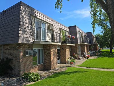 324 W Lake Dr, Detroit Lakes, MN, 56501