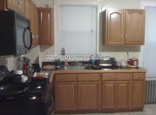 158 Hillside St APT 1A, Roxbury Crossing, MA 02120