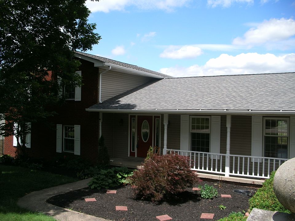 1st image of 131 Martha Dr