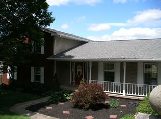 131 Martha Dr, Saint Clairsville, OH 43950
