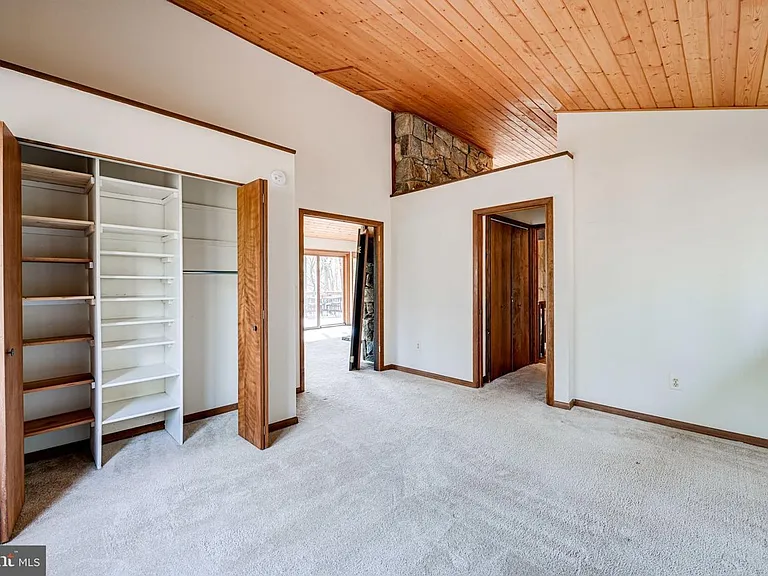 1328 Potomac School Rd — Photo 17