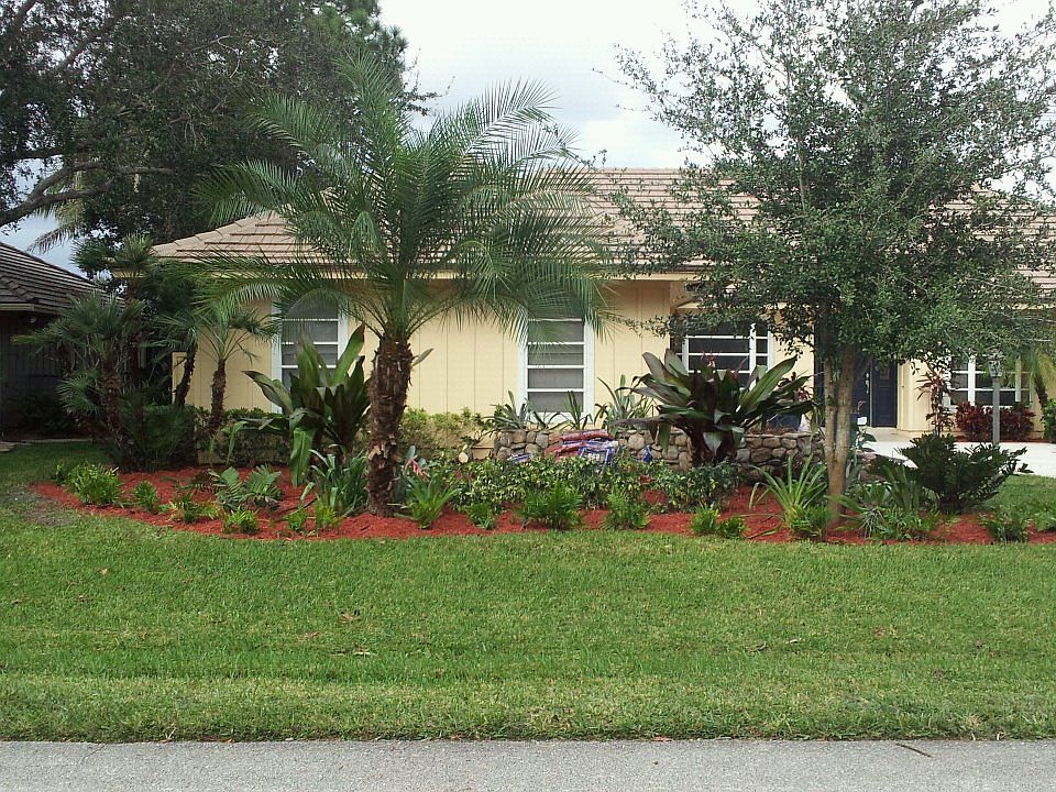 2nd image of 14 Carrick Rd