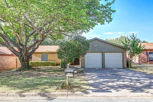 6540 Windrock Dr Photo 1