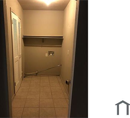 5th image of 1057 Luisa Guerra Dr #1