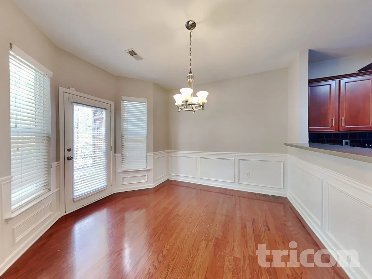 305 Oakview Way Canton GA — Photo 4