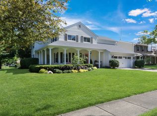 542 Patricia Ct, Grayslake, IL
