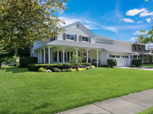 542 Patricia Ct, Grayslake, IL 60030