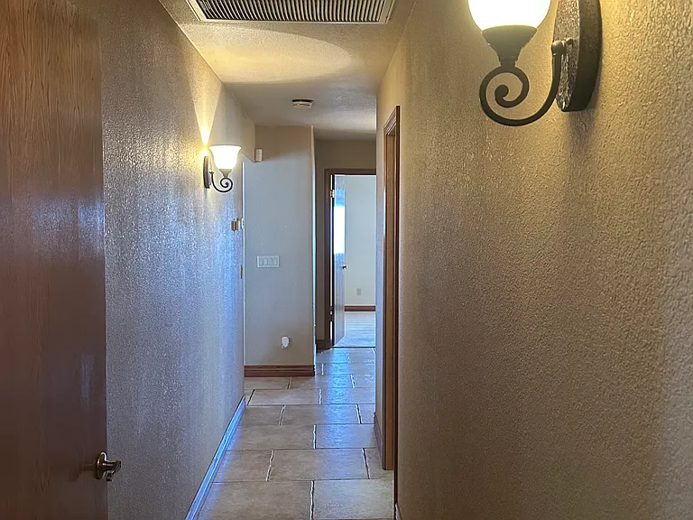 725 Paseo Granada — Photo 27