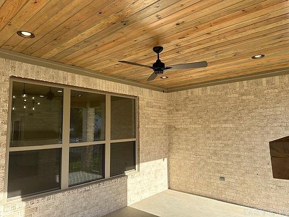 5th image of 123 Woodlands Park Dr