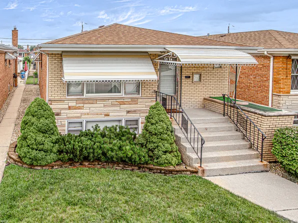 8319 S Keeler Ave, Chicago, IL 60652