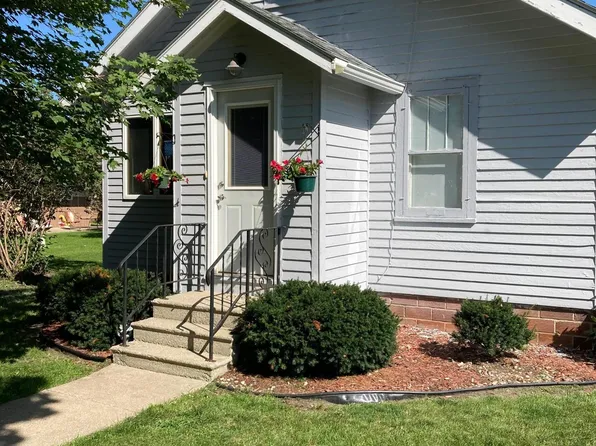 213 Brown St W, Comfrey, MN 56019