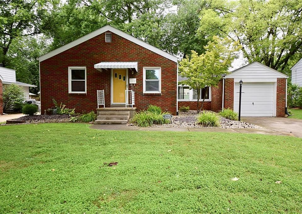 1st image of 1225 Grant Dr