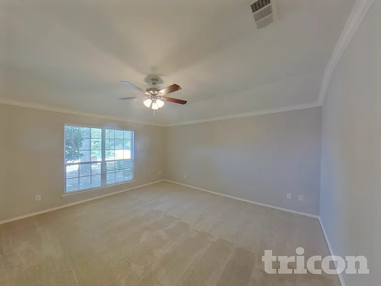 716 Sequoia Dr — Photo 10
