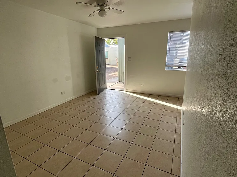 5942 W Alice Ave #4 — Photo 5