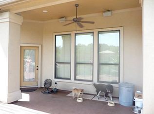221 Meir Ln, College Station, TX 77845